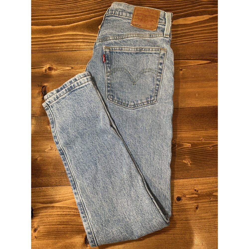 Levis 501 Jeans 25x28 Womens Premium Denim Button Fly Straight Distressed Big E